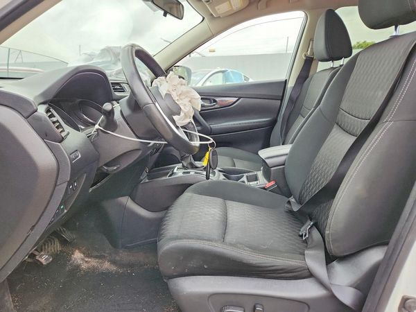 2018 NISSAN ROGUE — DENT