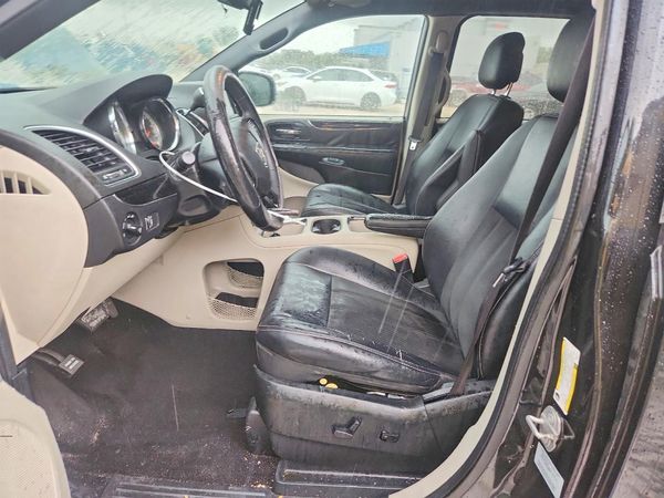 2017 DODGE GRAND CARAVAN SXT — DENT