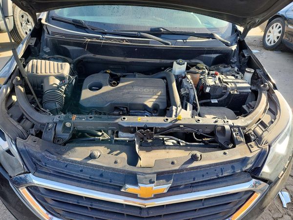 2019 CHEVROLET EQUINOX LT (1LT) — Engine bay