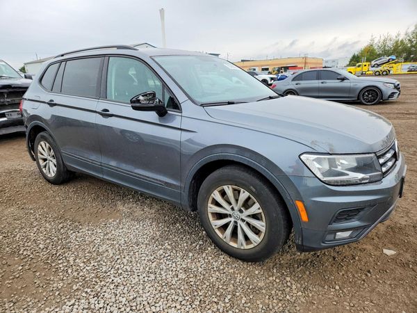 2018 VOLKSWAGEN TIGUAN 4Motion S — Passenger 3/4