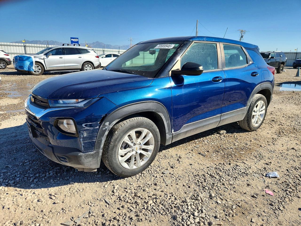 2021 CHEVROLET TRAILBLAZE LS — Front 3/4