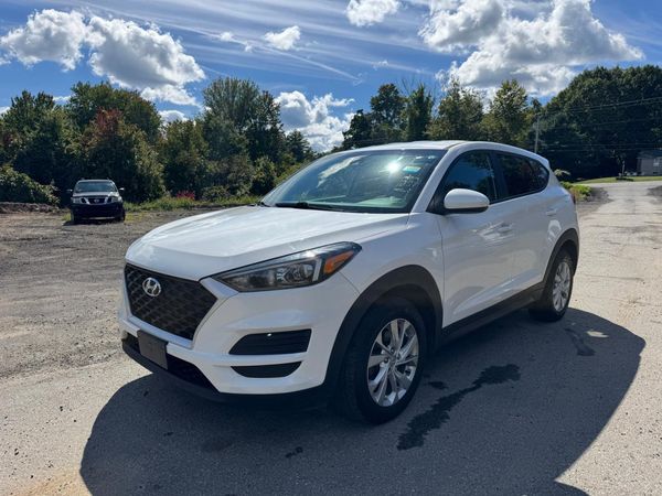 2020 HYUNDAI TUCSON SE