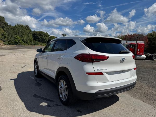 2020 HYUNDAI TUCSON SE