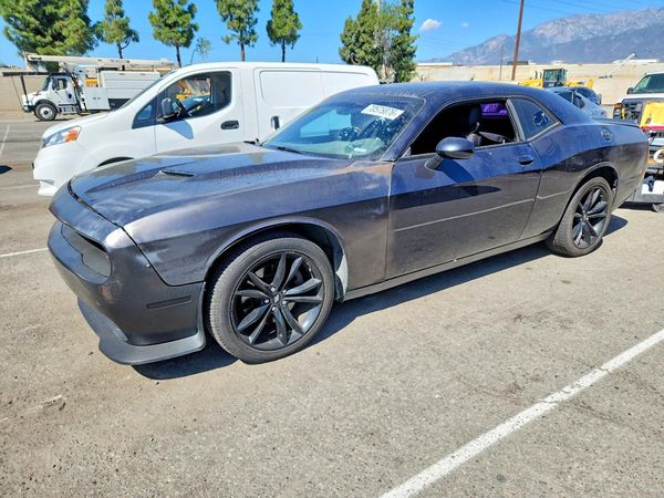 2017 DODGE CHALLENGER — DSFA — Front 3/4
