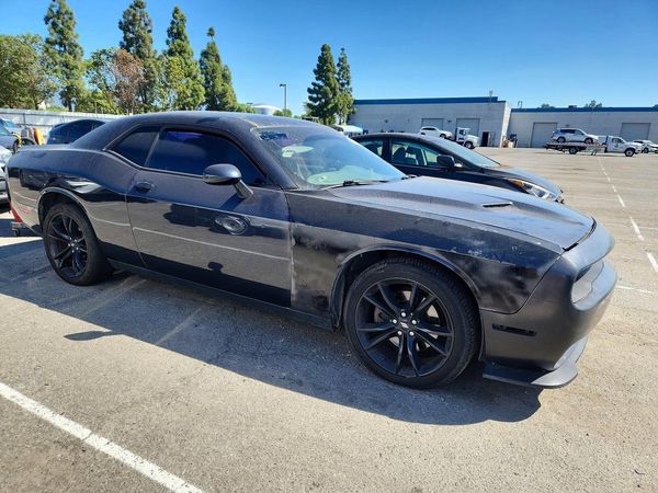 2017 DODGE CHALLENGER R/T — Passenger 3/4