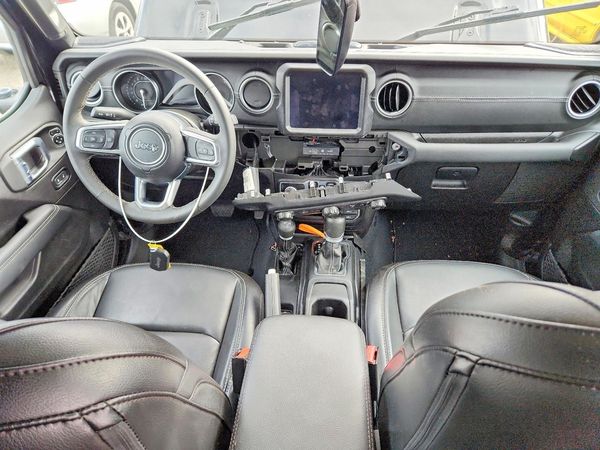 2023 JEEP WRANGLER Sahara 4XE — CKPT
