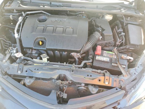 2018 TOYOTA COROLLA L/LE/SE/XLE/XSE — Engine bay