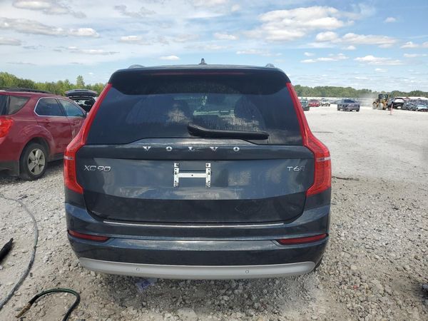 2022 VOLVO XC90