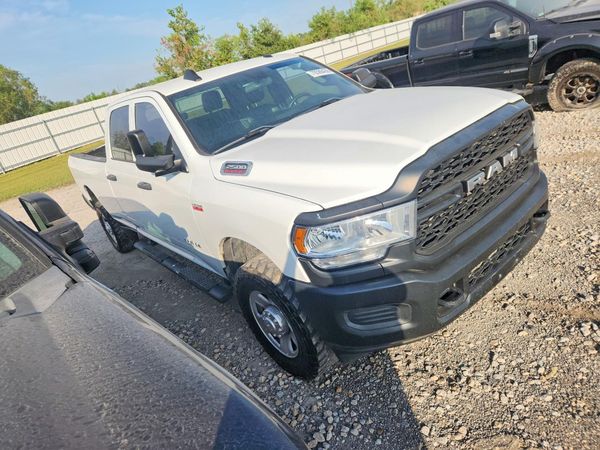 2022 RAM 2500 Tradesman — Passenger 3/4