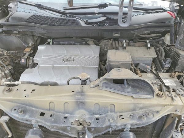 2015 LEXUS RX 350 — Engine bay