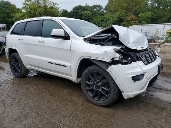2021 JEEP CHEROKEE Laredo — Passenger 3/4