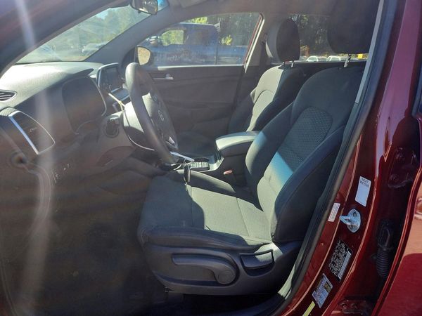 2019 HYUNDAI TUCSON SE — DENT