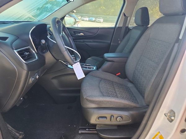 2022 CHEVROLET EQUINOX LT (1LT) — DENT