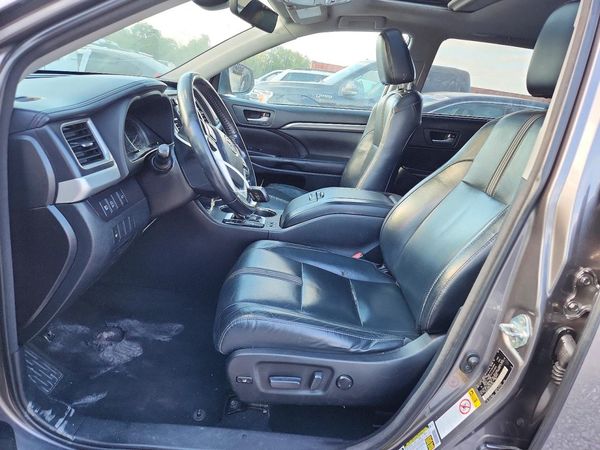 2018 TOYOTA HIGHLANDER SE/XLE — DENT
