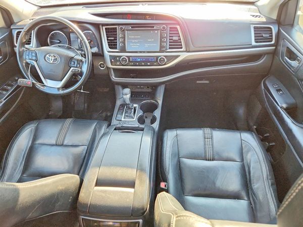 2018 TOYOTA HIGHLANDER SE/XLE — CKPT