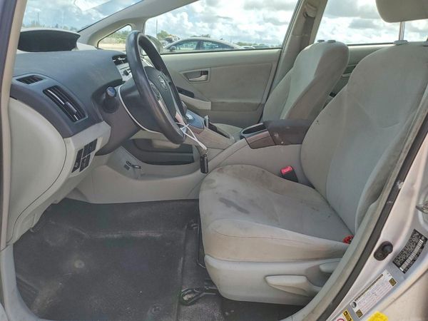 2013 TOYOTA PRIUS — DENT
