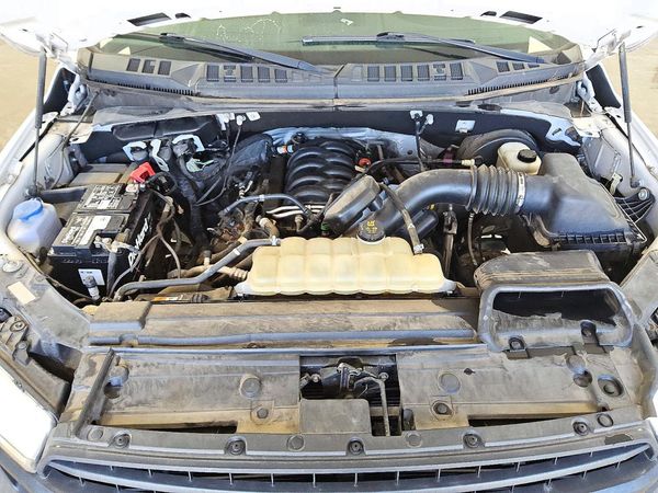 2020 FORD F150 — Engine bay