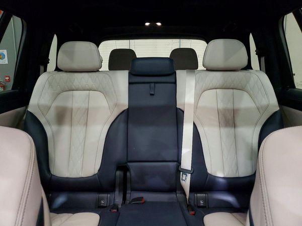 2019 BMW X7 xDrive40i — SUVN