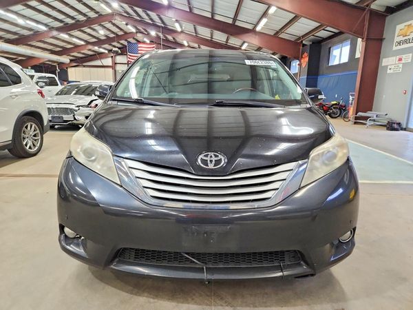2013 TOYOTA SIENNA — DIRF