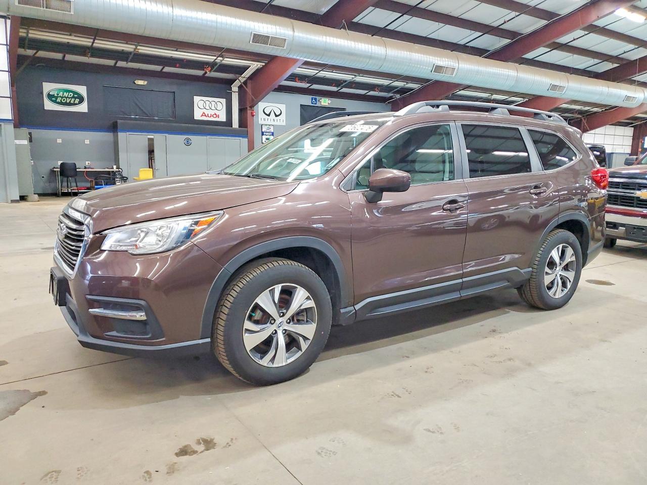 2020 SUBARU ASCENT Premium 7+ES+KA — Front 3/4