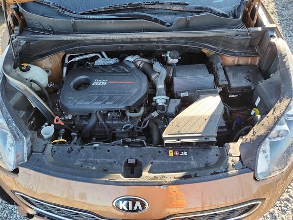 2019 KIA SPORTAGE SX — Engine bay