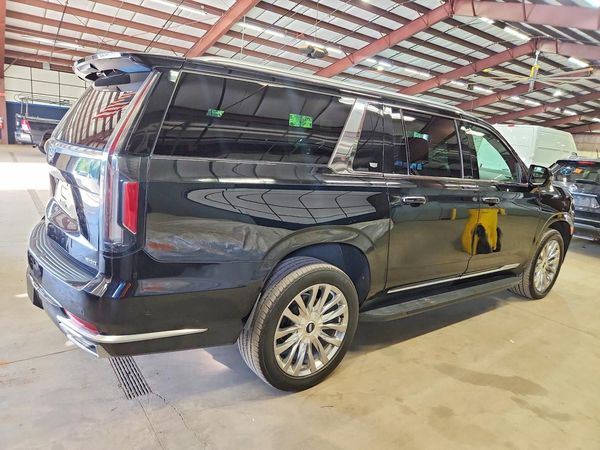 2023 CADILLAC ESCALADE Premium Luxury — PSRA