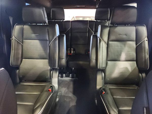 2023 CADILLAC ESCALADE Premium Luxury — SUVN