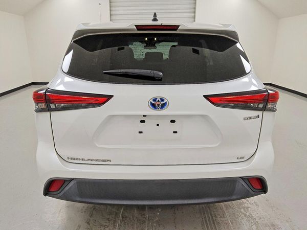 2022 TOYOTA HIGHLANDER LE — DIRR
