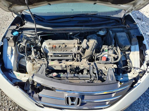 2013 HONDA CRV EX-L — Engine bay