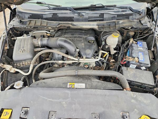 2019 RAM 1500 Tradesman, ST — Engine bay