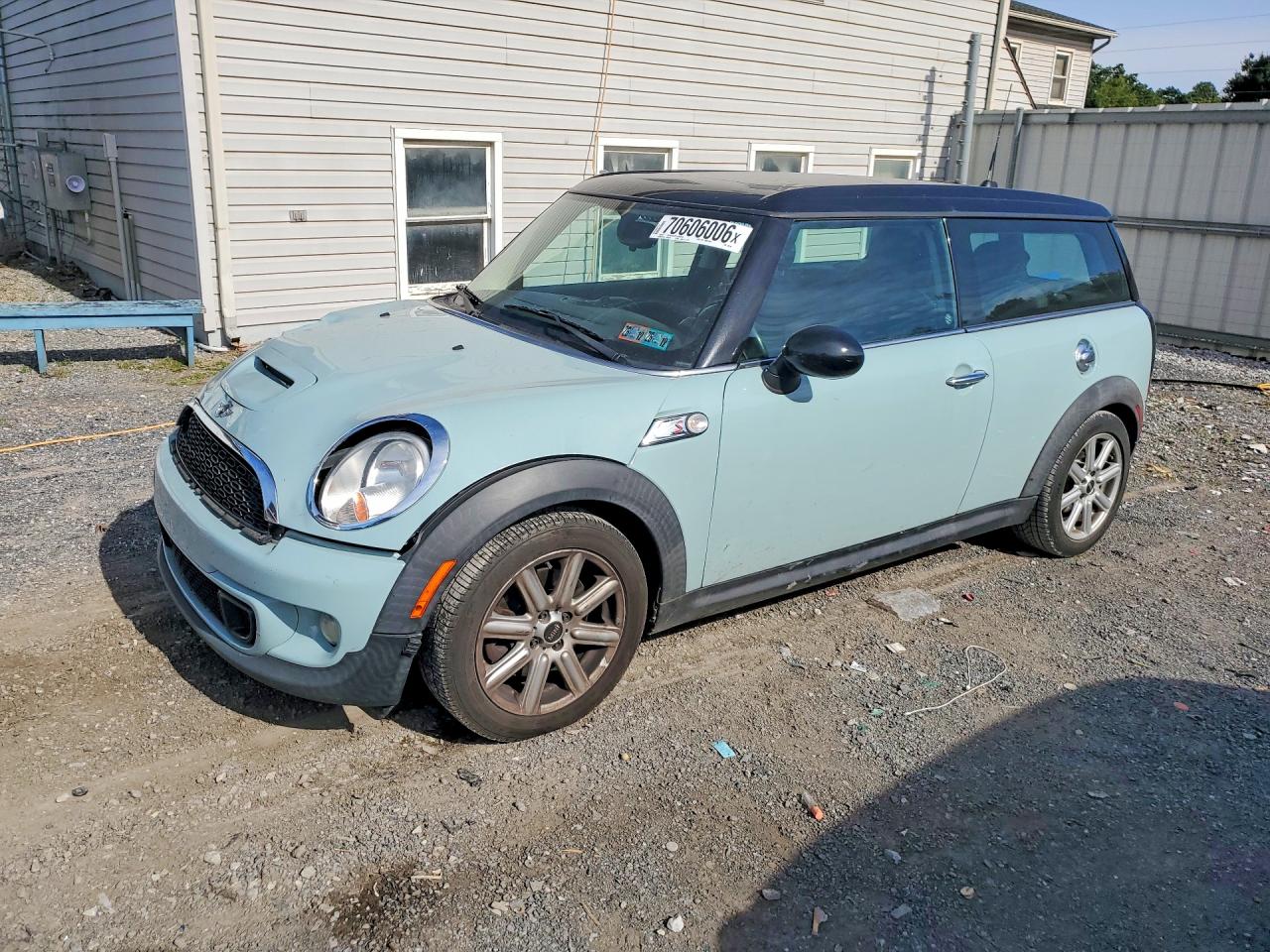 2012 MINI COOPER — Front 3/4