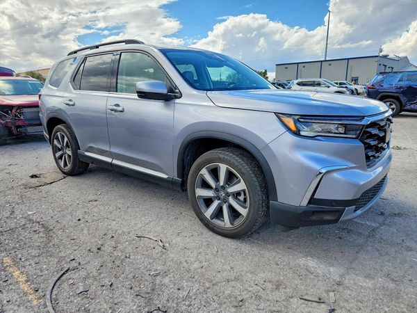 2024 HONDA PILOT — Passenger 3/4