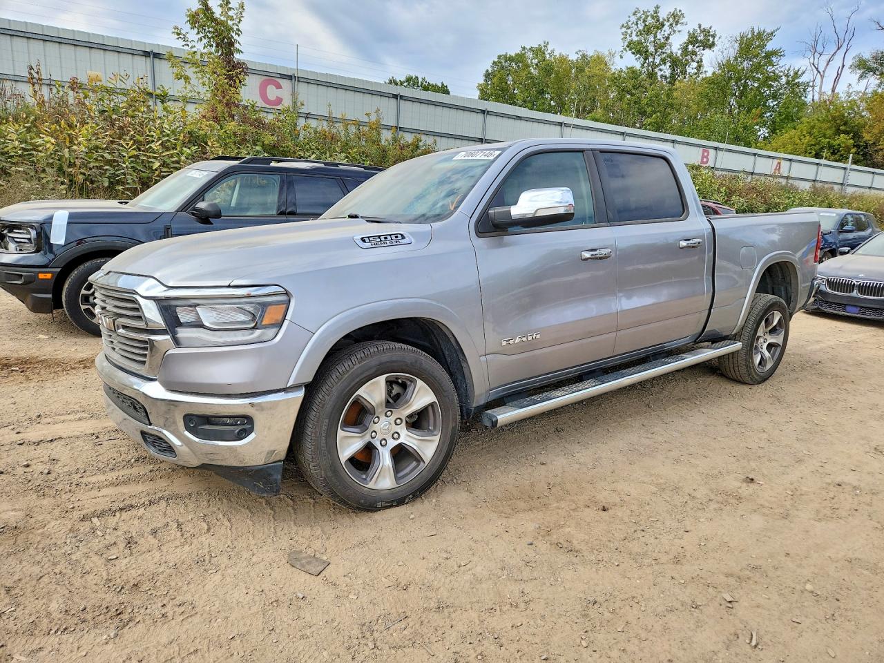 2020 RAM 1500 Laramie — Front 3/4