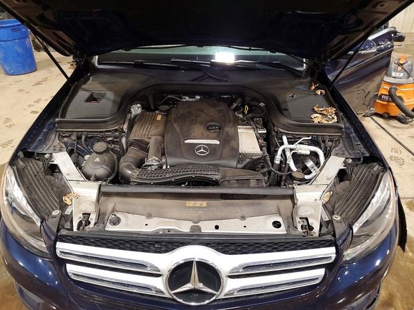 2017 MERCEDES-BENZ GLC GLC300 Base-4M — Engine bay