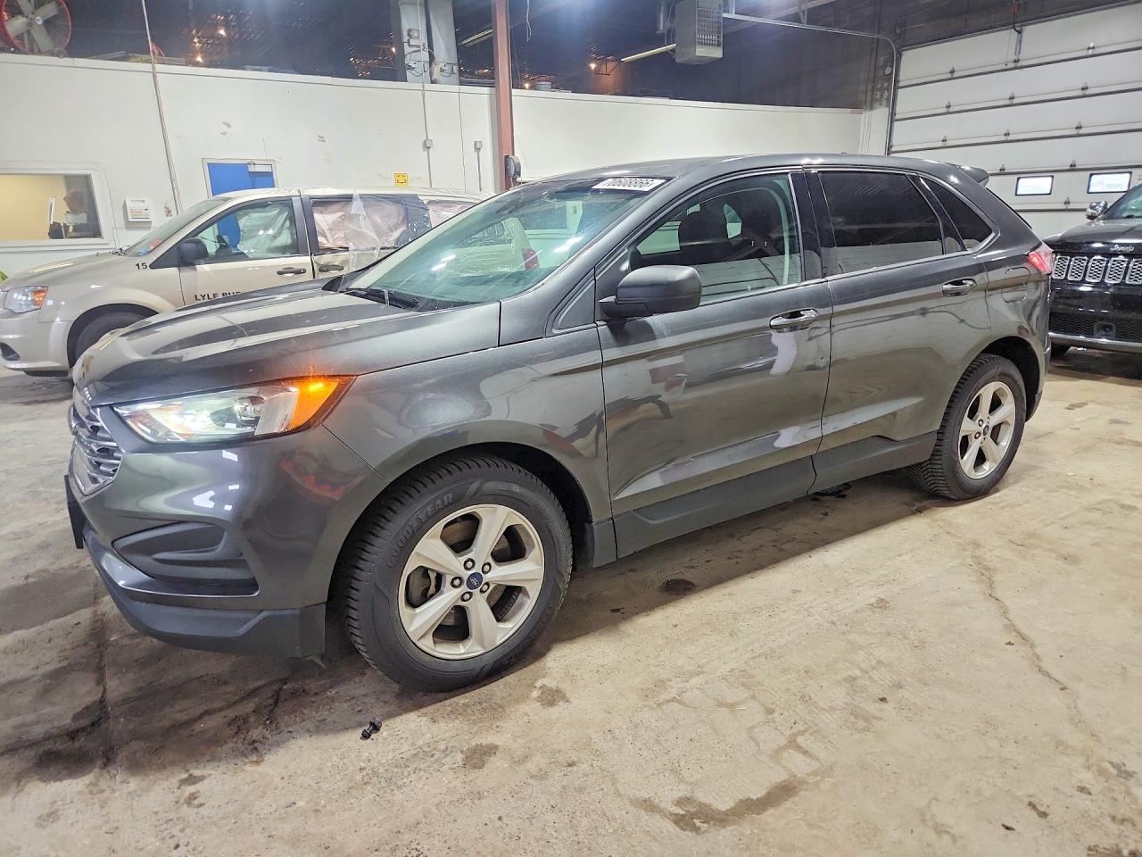 2020 FORD EDGE SE — Front 3/4
