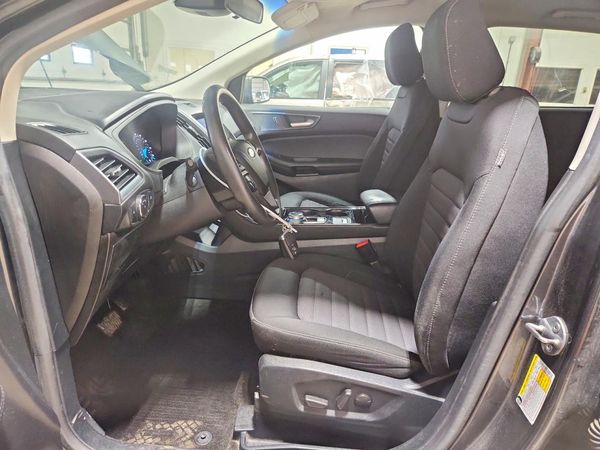 2020 FORD EDGE SE — DENT