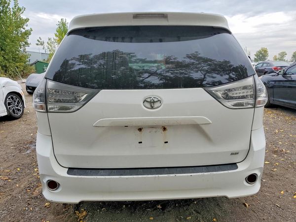 2012 TOYOTA SIENNA — DIRR