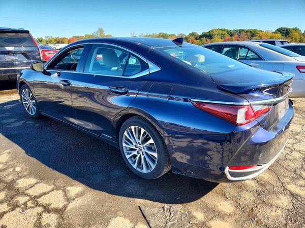 2019 LEXUS ES300 300h — DSRA