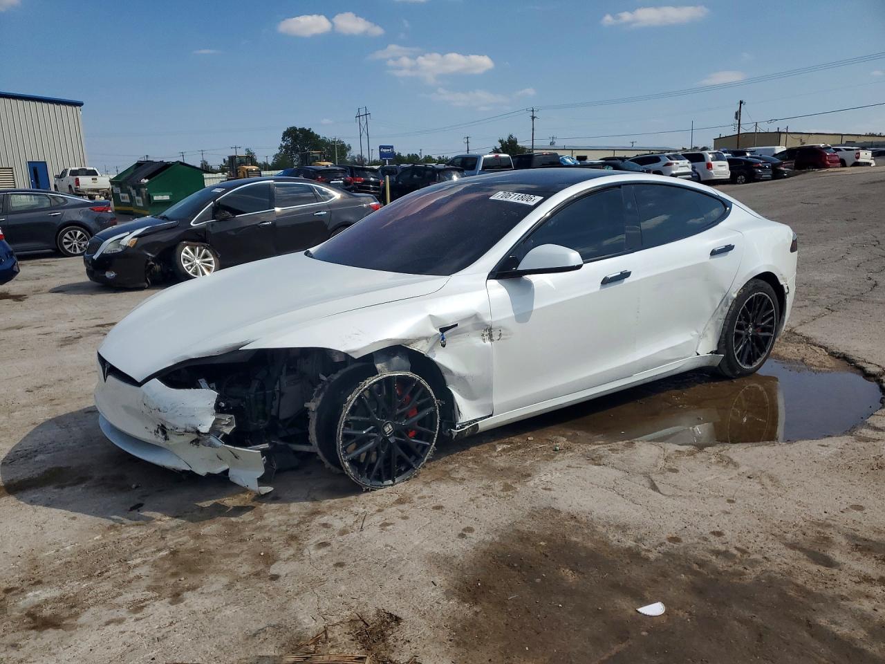 2025 TESLA MODEL S — Front 3/4