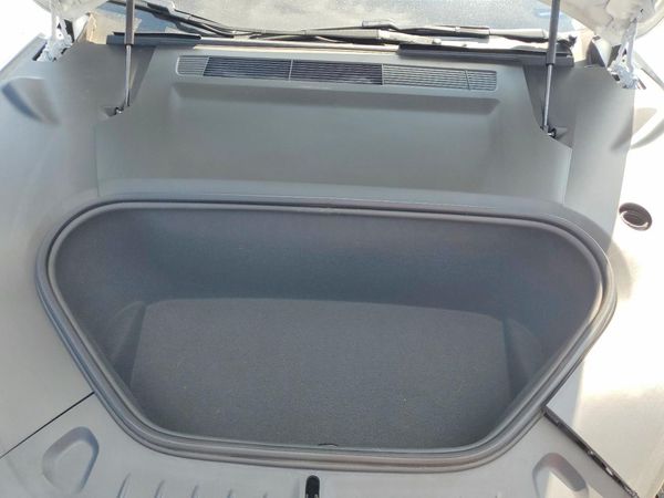 2025 TESLA MODEL S — Engine bay