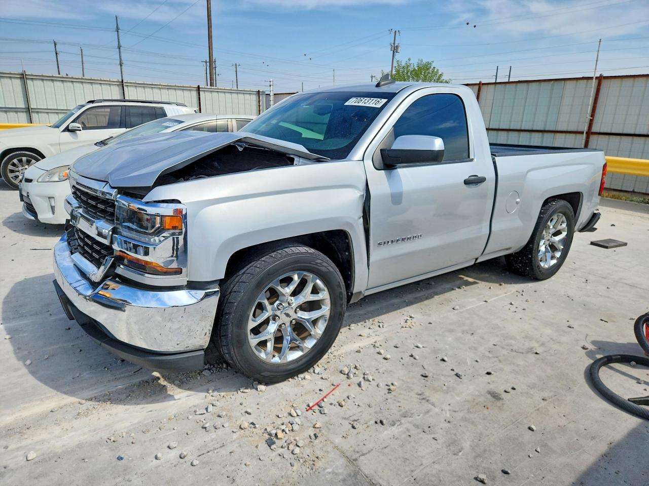 2017 CHEVROLET SILVERADO Work Truck/LS/Fleet/Base — Front 3/4