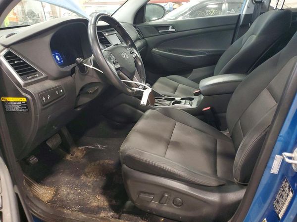 2017 HYUNDAI TUCSON — DENT