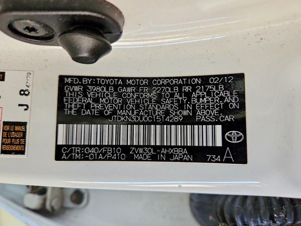 2012 TOYOTA PRIUS — VINS