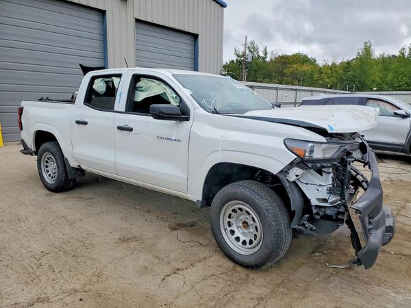 2026 CHEVROLET COLORADO Work Truck — Passenger 3/4