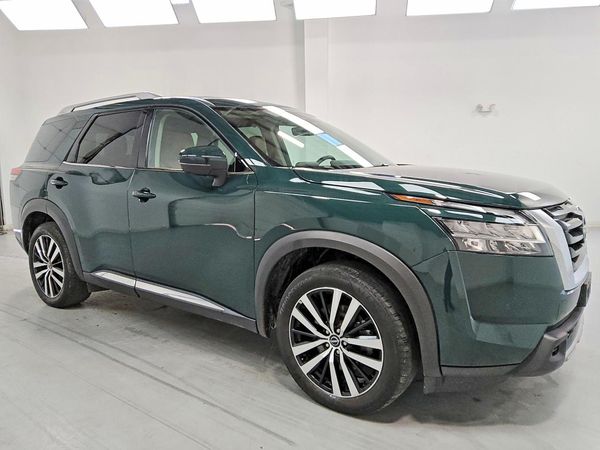 2023 NISSAN PATHFINDER PLATINUM — Passenger 3/4