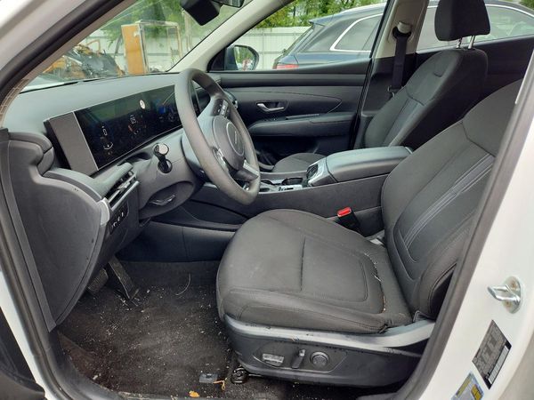 2026 HYUNDAI TUCSON SEL, SEL Plus — DENT