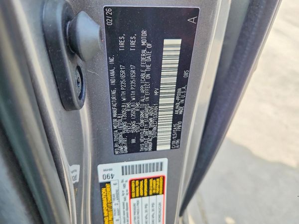 2026 TOYOTA SIENNA XLE — VINS