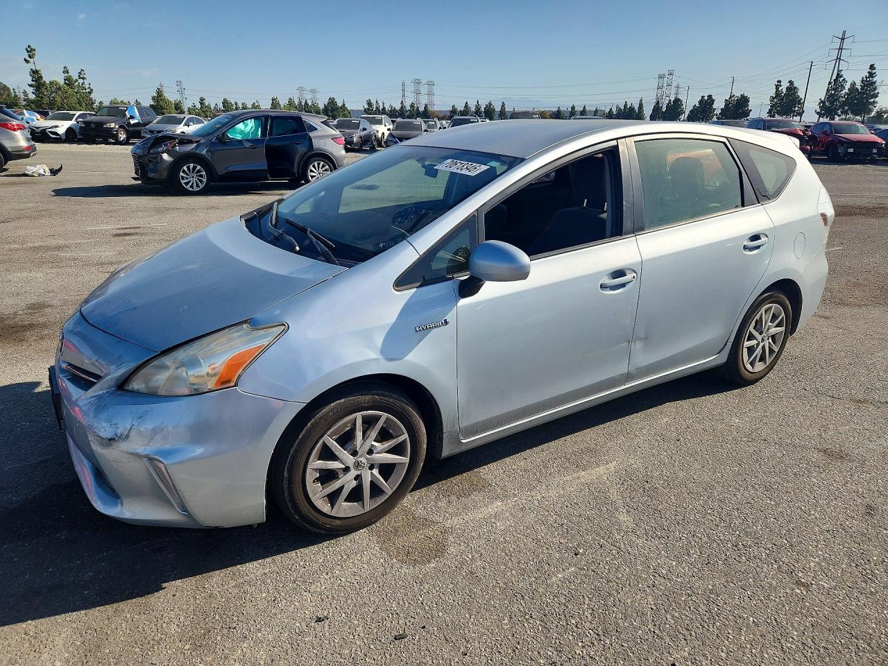 2013 TOYOTA PRIUS — Front 3/4