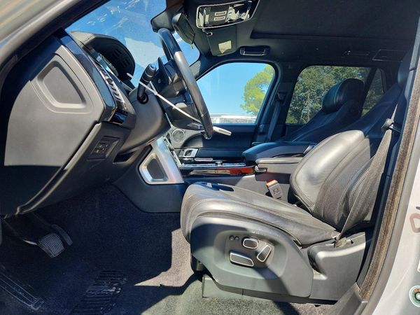 2015 LAND ROVER RANGEROVER HSE — DENT