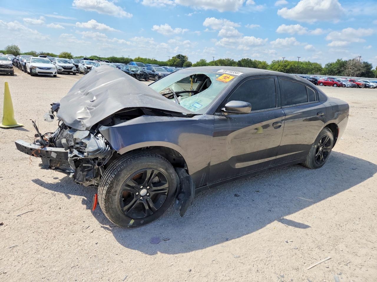 2020 DODGE CHARGER SXT — Front 3/4
